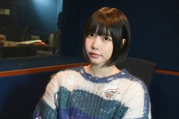 あの『ザ・ノンフィクション』の“語り”に初挑戦！見知らぬ人の家を泊まり歩く男性に「労力と覚悟のいること」