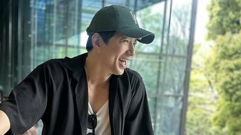 「サングラスになりたい！」大沢たかお 胸筋チラリのセクシーブレイクタイムを披露でファン胸キュン「朝 デートしてる気分」