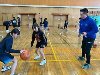 #1ケネディ、#5元澤、#9平選手が直接指導！シーホース三河が西三河・知多エリアの4会場でバスケクリニックを開催