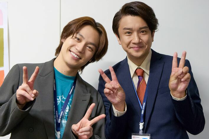 【写真4枚】長谷川純がかつてのパワハラ上司役を演じる『人事の人見』の写真を見る