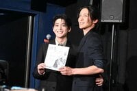 目黒蓮 原作者からのサプライズに「めっちゃうれしい！どうやってカナダに持って行こう」と感激！映画『SAKAMOTO DAYS』