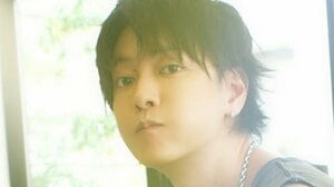 佐藤健 タンクトップ姿からチラ見せ“ムキムキ筋肉”にファン歓喜！街を颯爽と歩く様子に「厚めの胸板にドキドキ」「ヤバいです」