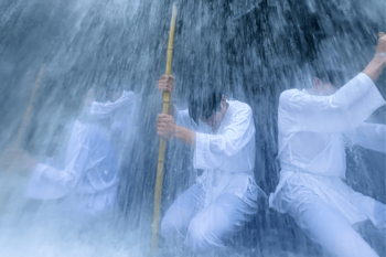 サウナの次は"滝行"。東京から90分の本格滝行体験「TAKIGO」、開始2年で注目の体験アクティビティに