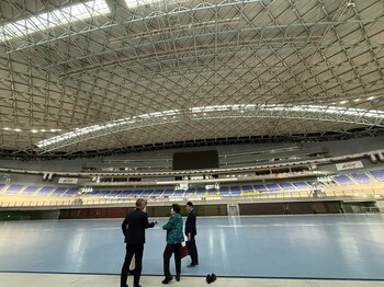 【北九州最大級】約400名のママが 北九州メディアドーム に集結　設立以来初のバレーボールフェスタ開催