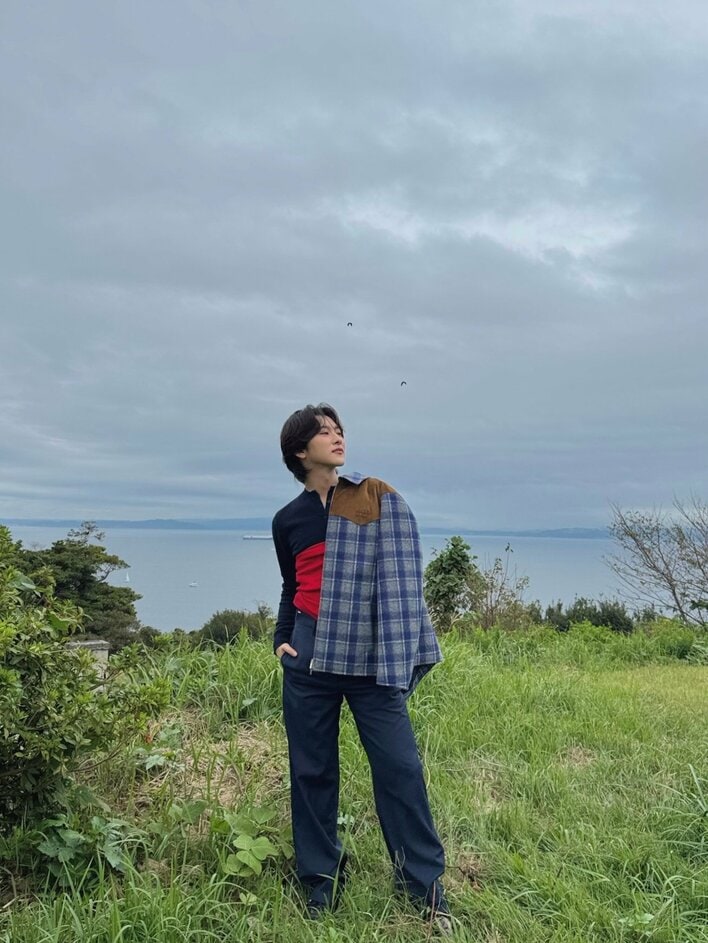ROIROM・本多大夢 少年っぽいオフショットを公開！クールな雰囲気