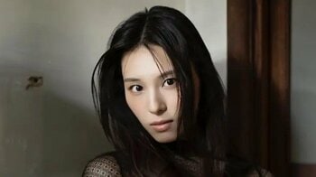 元乃木坂46・相楽伊織 曲線美際立つ水着姿や黒シースルー衣装を披露！落ち着いた色気をまとった姿を凝縮したデジタル写真集『Afternoon Blur』発売
