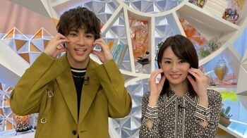 北川景子＆山田裕貴がキュートにポーズ！『女神の教室〜リーガル青春白書〜』オフショット