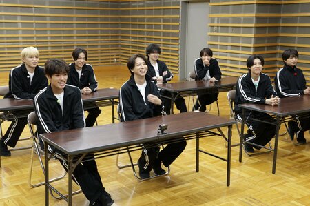 銀シャリ・橋本直がtimeleszメンバーを褒めまくる！？ゴールデン進出を目前に「反省会」ではなく「褒賞会」開催…しかし、まさかの展開が『タイムレスマン』