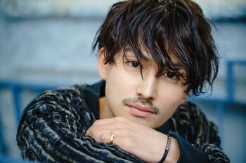 松田凌 どんな役柄も自身の色に染める実力派が人気RPGの舞台化に主演！「心を枯渇させない俳優でいたい」【推し☆メン】