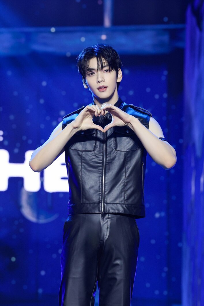 txt ヨンジュン サインなし FLY TXT txt ヨンジュン サインなし FLY TXT - メルカリ
