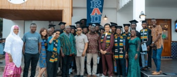 CLOUDY×MR.BROTHERS CUT CLUB BARBER ACADEMY in Ghanaにて32名が卒業