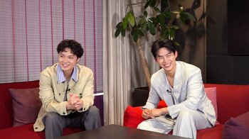【直撃】「カラオケで歌ってくれない」磯村勇斗✕2PMテギョンインタビュー ドラマ初共演でできた絆「撮影の舞台裏」