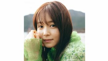 久間田琳加 “美脚見せ”のドレス姿公開！「隠れりんか丈」の上品スタイル披露で「見とれちゃうくらい綺麗」とファン絶賛