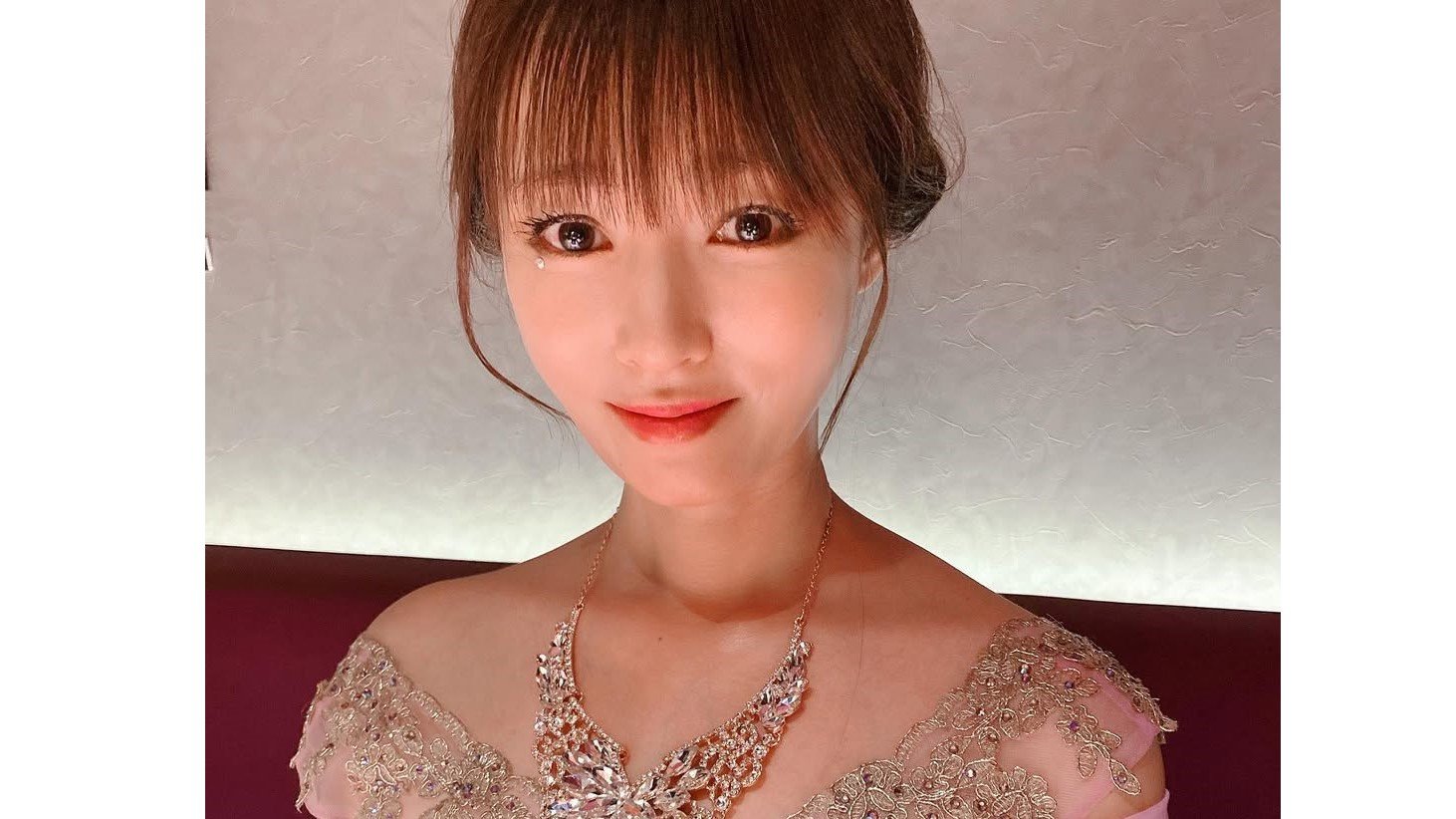 人魚ですか？」深田恭子(42) ハワイの海でサーフィン×体幹抜群な美