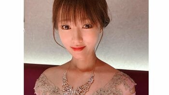 「人魚ですか？」深田恭子(42) ハワイの海でサーフィン×体幹抜群な美ボディを披露 5年ぶり22作目の写真集発売