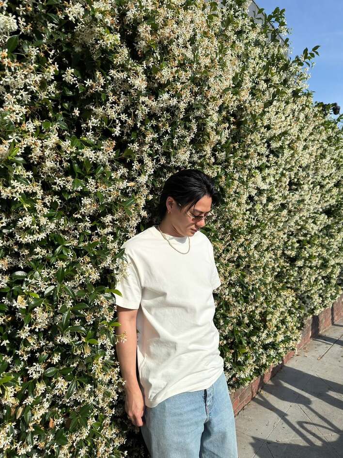 オーラあふれ出てる」平野紫耀 ロサンゼルスでのオフショット公開