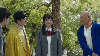 「自分ではイタい…」上戸彩が制服姿で“しずかちゃん”に！ のび太役・堺雅人の反応は？