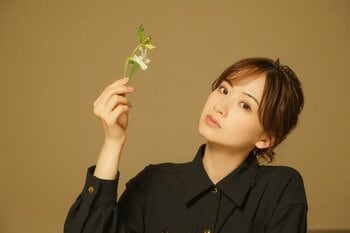 元宝塚・星風まどか「すべてがプレッシャー」話題作の再演で“キュリー夫人”に挑戦！お気に入りの私服紹介も【宝塚OG劇場】