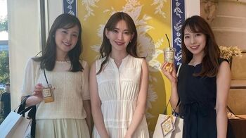 久慈暁子　小嶋陽菜とは週2で会う仲！？小野寺結衣とのおそろいショットも公開　ファンからは「美女3人ですね」との声