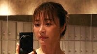 新山千春 サンフランシスコで一目惚れのヨガウェア姿で美ボディ披露！引き締まったお腹見せショットに「美しい」「かっこいー」