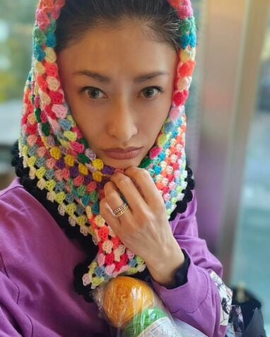 【希少】【激レア】ボーダフォン　タペストリー　山田優 普通に欲しい！」山田優 手編みのカラフルストールが話題 センス溢れる