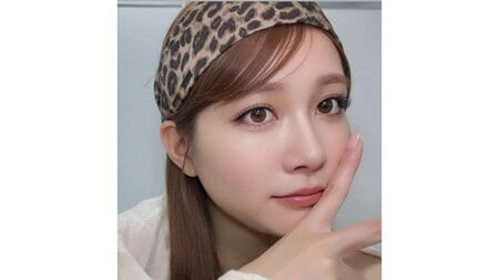 生見愛瑠 “絶対領域”際立つ全身ヒョウ柄コーデ公開！編み上げソックス×すらり美脚姿に「女王のような貫禄」「めるる様や」