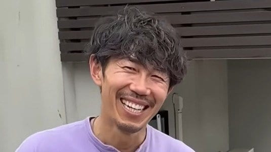 「良い家だな」トーテン大村 長男と自宅をDIYでプチリフォームする様子を公開！親子で並んで作業する姿に「息子さん男前やな」「こんなに大きくなって」
