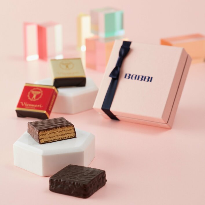 『BABBI』バレンタインギフト2026、2026年1月17日（土）よりBABBI全店舗・各催事場で順次販売～チョコレートウエハースの定番をはじめ、ボンボンショコラなど豊富なバリエーション～