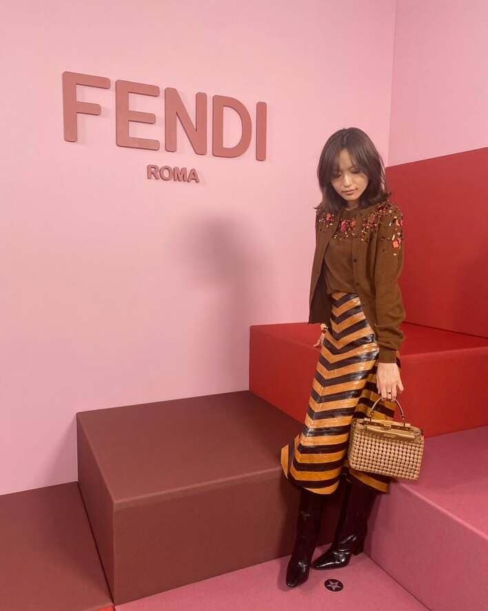 専用　川口春奈さん着用　パブリックトーキョー　ブライトメランオーバーニット 川口春奈着用 新品 入手困難 2022AW Kastane メランジVあきニットプル