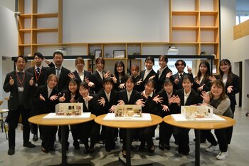 畿央大学との産学連携プロジェクト第2弾 社内発表会を開催― 次世代の感性で描く「現地販売センター」の新しいかたち ―