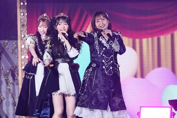 野呂佳代 途中追いつけなくなる！？センターで「会いたかった」を現役メンバーと全力披露！AKB48結成20周年公演 最終日に登場