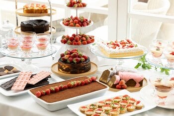 【広島・八丁堀】苺とショコラ、春風そよぐ屋上ガーデンで「ストロベリー＆チョコレート アフタヌーンティー」福屋八丁堀本店にて開催