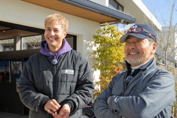 【2026最新】メルセデス・マイバッハやポルシェ964が並ぶ『庭』?! ユージと庭の匠・金井良一が巡る「究極の家と庭」