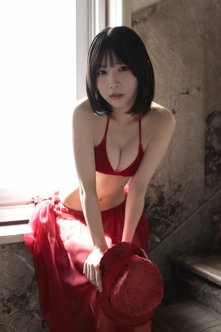 NMB48写真１６０枚 NMB48芳賀礼 ランジェリーカットで瑞々しくも美しいプロポーション披露