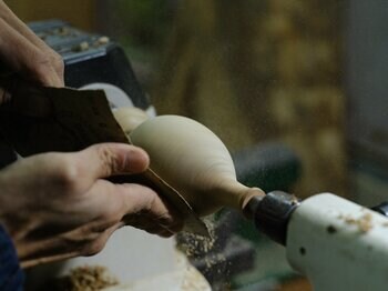 江戸時代から続く「熱海楠細工」のワークショップを開催 【熱海・伊豆山 佳ら久】