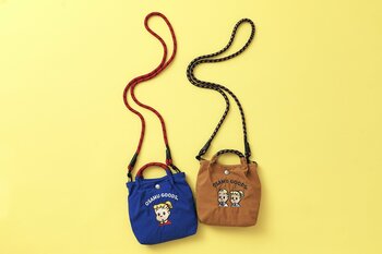 【OSAMU GOODS】新登場！贅沢な刺繍の美しさと必要なものだけを持ち歩ける軽快さをこのひとつに。大人の愛らしさでいつもの装いに遊び心をプラス。コンパクトな2WAYポシェット