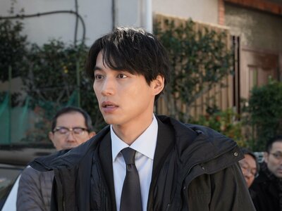 通り魔と決めつけられた男性の情報がSNSに拡散！今泉（福士蒼汰）らは情報の制御に苦慮する『東京P.D.』第6話予告