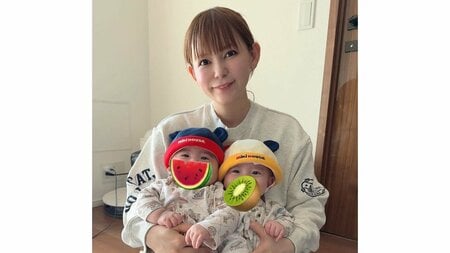 中川翔子 生後4ヵ月双子の“表情変化”ショット公開！りりしい目元のどアップ写真や無邪気な笑顔を浮かべる写真など盛りだくさん