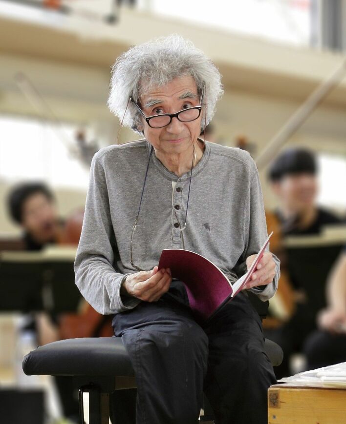 世界に愛された指揮者 小澤征爾さん 88年の歩み 30年近く音楽監督を