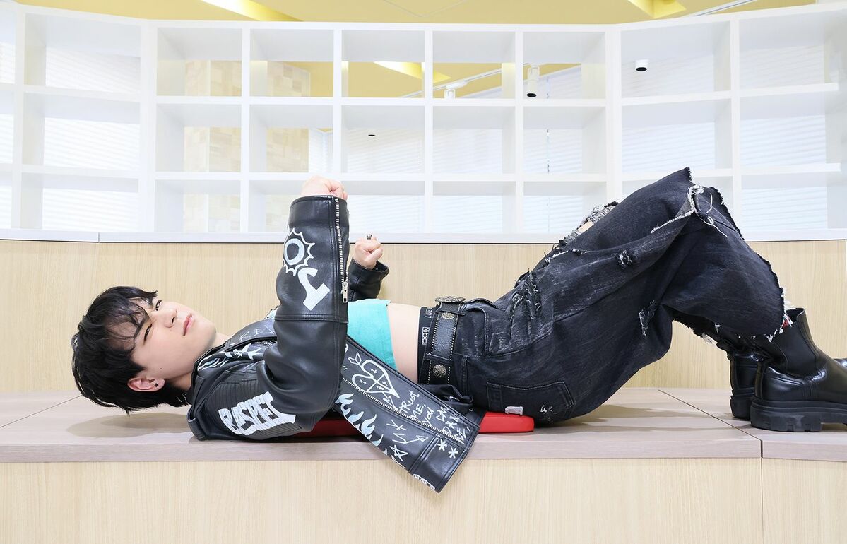 JO1豆原一成“胸トレ”愛を語る バキバキ胸筋を鍛える好きな種目TOP3エア