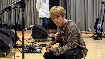 ジャニーズWEST・神山智洋 性格の変化の裏にメンバーの存在「頼ること、甘えることを覚えたから」