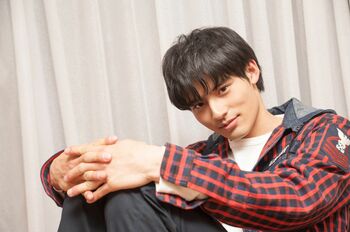 【眼福♡男子】Vol.21岡田健史＜お仕事編＞ 「好きな女の子を守りたいという気持ちは、オスの本能なんじゃないかな」