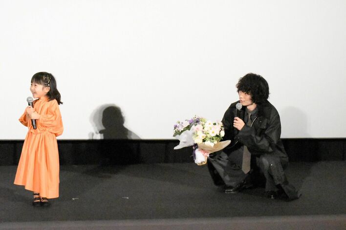 菅田将暉、映画「糸」子役にメロメロで「抱きしめたい！！！！」