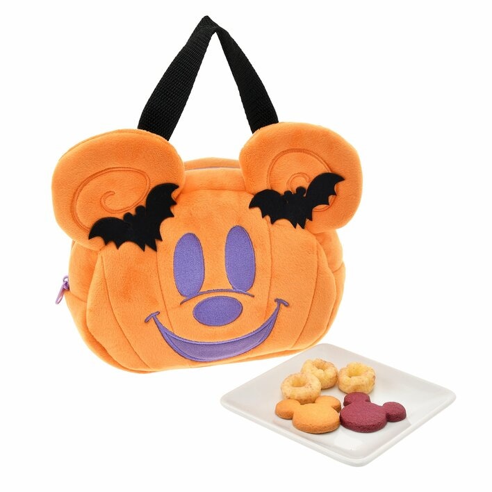 ハロウィン仮装を楽しむミッキーや怖がるチップ＆デールがキュート