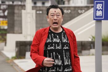 コウメ太夫が無職の詐欺師役で出演！「格闘シーンでは、軽くマイケル・ジャクソン風のステップも…」