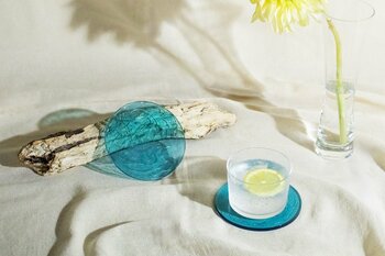 水流のようなアクリルコースターを展開するEau（ウー）から夏季限定色【アクアブルー】が数量限定で新発売！7月1日より一般販売開始