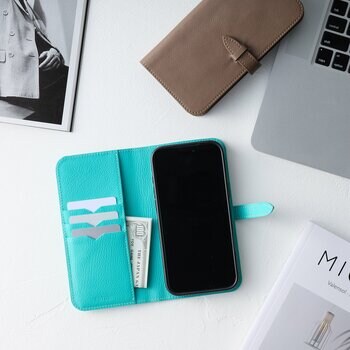 【新商品】日本発の新興レザーブランドYUTORI、最高級シェーブルレザーを纏うiPhone 17 シリーズ用レザーケースを発売