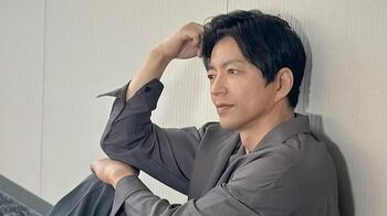 「反則級の可愛さ！」大沢たかお(57) 重厚ボディで頬張る“ドーナツショット”にファン大興奮「王騎将軍の鎧を脱いだら…」