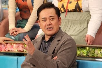 有田哲平 2人の娘を溺愛！原宿ショッピングやカチューシャ装着でテーマパークへ「無条件に“愛”というものを認めてしまう」と赤裸々告白