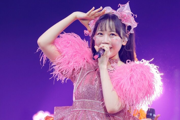 FRUITS ZIPPERが年内最後のライブで観客を“かわいい”でフルボッコに